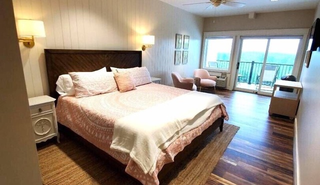 Bedroom 6 - The Big Creek Lodge