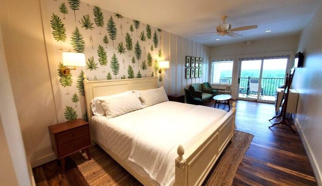 Bedroom 8 - The Big Creek Lodge