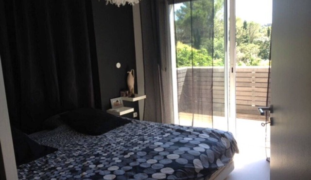 BEDROOM in house with swimming pool for 2 - ideal for couple