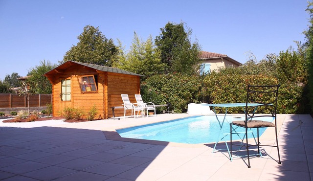 Bedroom with SD on the ground floor of a villa