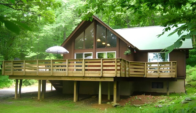 Bedrooms 4, Bathrooms 2, Sleeps 8