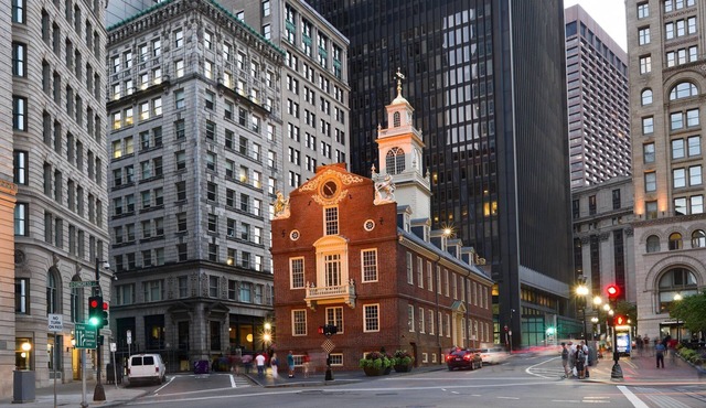 Bedrooms near Fenway & Downtown Boston