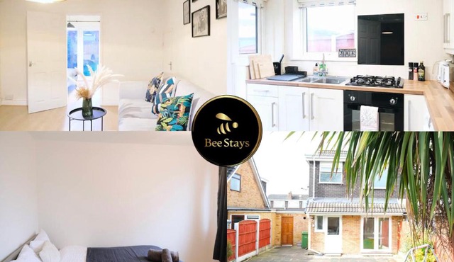 Bee Stays - Maliston House