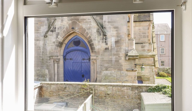 BEECH TENT LANE COTTAGE, pet friendly in Kelso