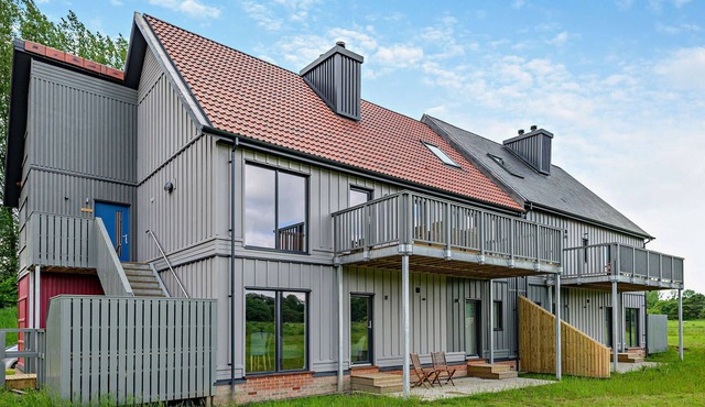 Beech View 1 - Two Bedroom Apartment, Sleeps 4