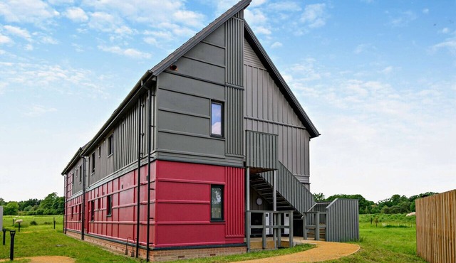 Beech View 2 - Three Bedroom Apartment, Sleeps 6