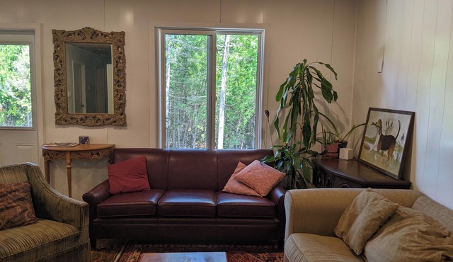 "Beecholm" steps away from Lake Huron with all the comforts of home.