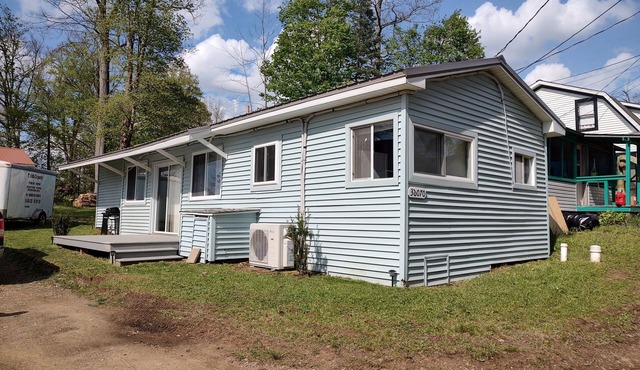 Beechwood Ave Cottage at Canadohta Lake
