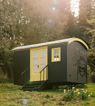 Beekeeper's Hut - Hawarden Estate