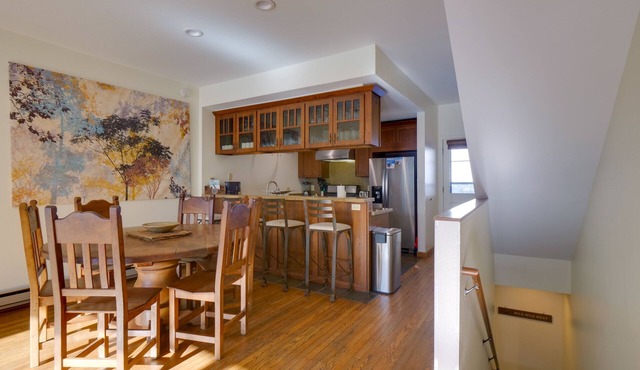 Beeler Place 3 Bedroom Townhome #8 by RedAwning