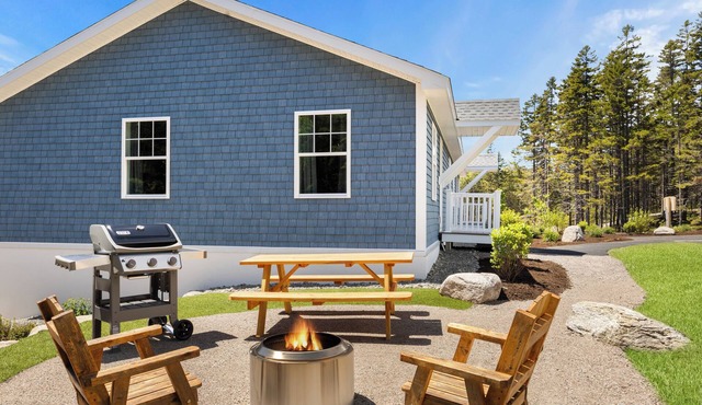 Begin your adventure on Mount Desert Island with Maine's premier vacation destination! "37B "