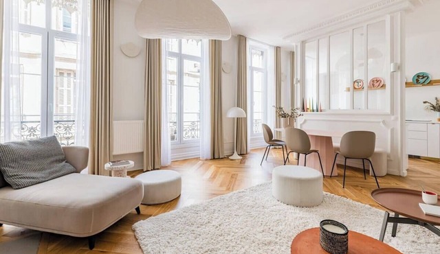 Beige Hospitalité - Apothéose : Luxueux- 3 chambres - parking privé