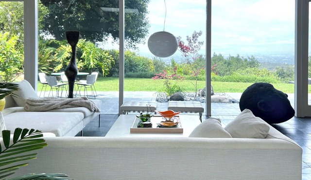 Bel Air Architectural on Mulholland Dr: Spacious Private & Minutes to Everything