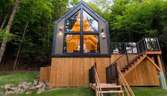 Bel Air Tremblant CALAFATE : 1 CHAMBRE, JACUZZI, SAUNA