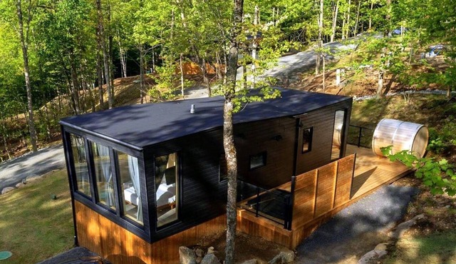 Bel Air Tremblant DOUBLE ANTARCTICA : 2 CHAMBRES, JACUZZI, SAUNA