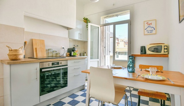 Bel appart avec terrasse proche tramway et métro