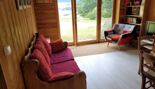 Bel appartement rez-de-jardin