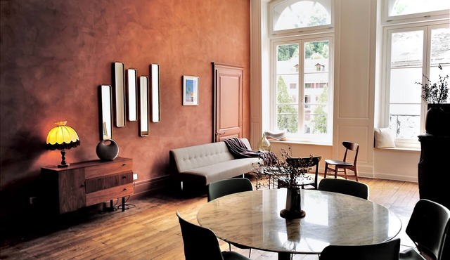 Bel Appartement de 110m2 Dans un Hôtel Particulier du Xviiie Siècle