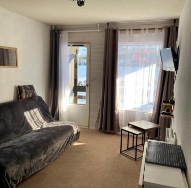 Bel appartement 4 à 6 couchages au pied des pistes à Superbagneres