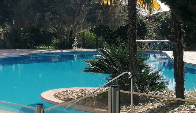 Bel Appartement Avec vue sur la Basilique de St Raphaël et le Golfe de St Tropez