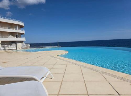 Bel appartement avec vue mer