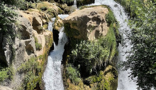 Bel Appartement Bord de Rivière, Piscine