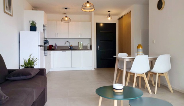 Bel Appartement en Rez-de-jardin Avec vue Montagne