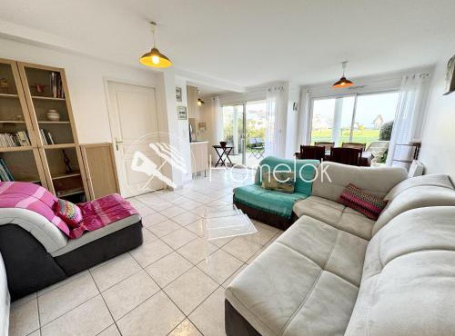 Bel appartement face à la mer Terrasse et jardin