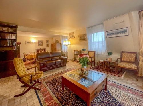 Bel appartement proche gare RER