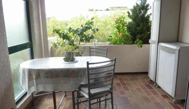 BEL APPARTEMENT T2 LES CHARTREUX centre ville