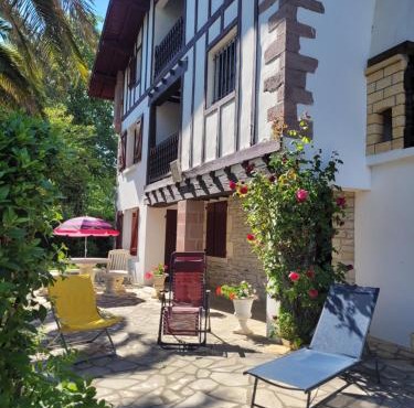 Bel appartement T4 dans maison basque