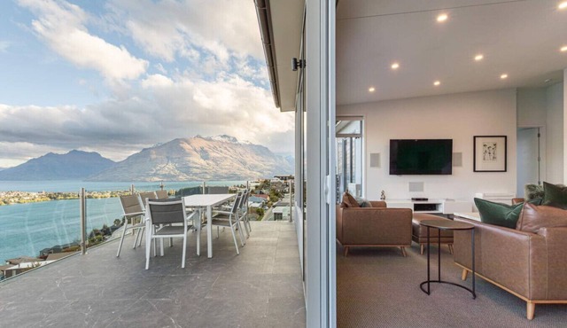 Bel Lago | Luxury home | Every room with a view