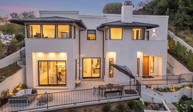 Belden Modern Villa - New Hollywood Hills Modern w/Pool & City Views