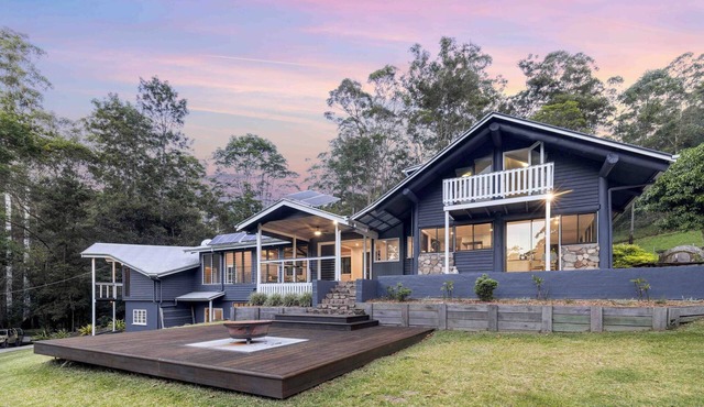 Belgowlah : Off Grid Peaceful Rural Escape for 6