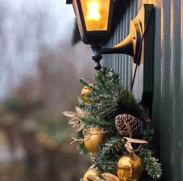 Bell Nook- Shepherd's hut with a spacious wood-fired hot tub