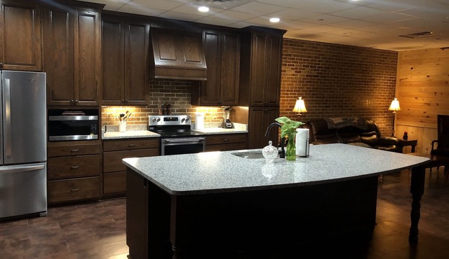 BELL SOUTH EXECUTIVE SUITE DOWNTOWN TROY