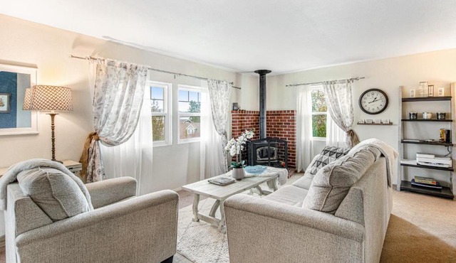 Bella Bella Beach Cottage