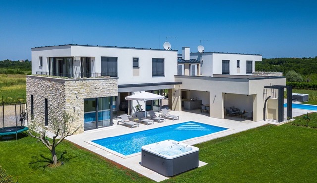 Bella & Chiara by Interhome