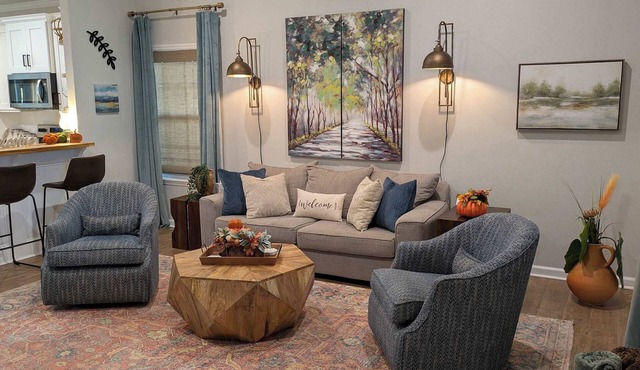 Bella's Charming Cottage in historic Thomasville, GA