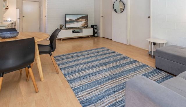 Bella Villa Manyana 19 great location short stroll to the beach and local shops