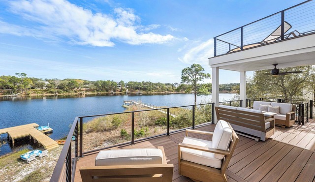 Bella Vista & Coastal Chateau: Lakefront Retreat with Dock, Kayaks, Bikes & Fire Pit