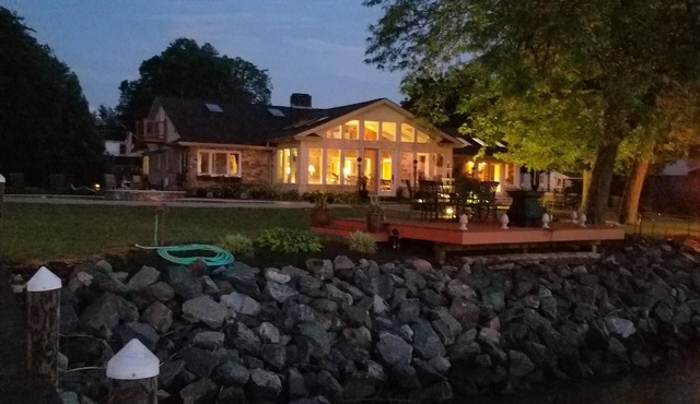 Bella Vista Holiday Family Gatherings in Coastal Maryland!