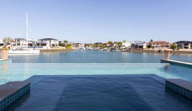 Bella Vista of Raby Bay Bed & Breakfast