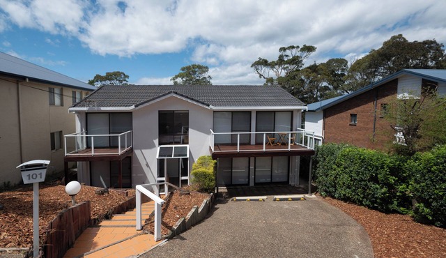 Bella Vista with amazing ocean view and pool