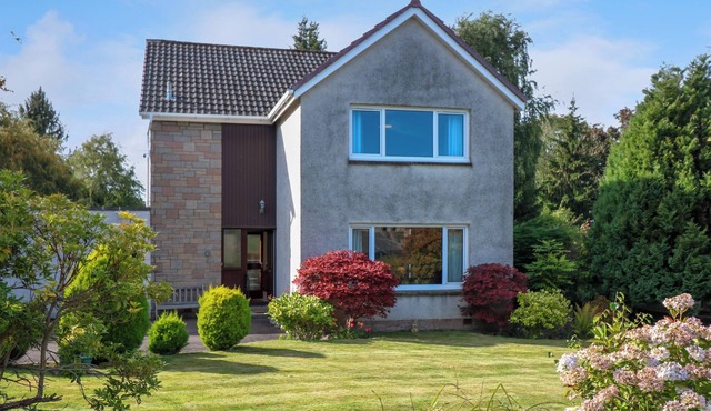 BELLE A'RON, family friendly, with a garden in Perth