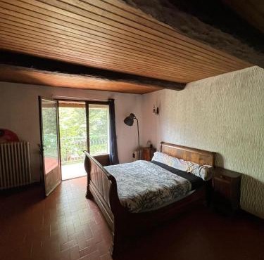 Belle chambre en bois chez Antoine