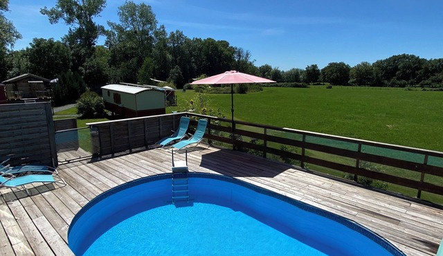 Belle Epoque caravans of Saint-Pardoux- 63440 4 places