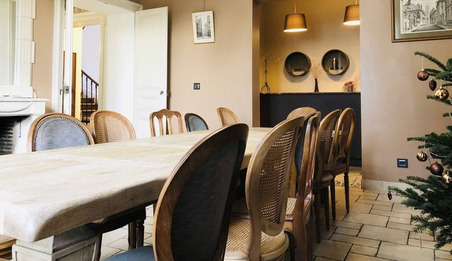 Belle Époque villa 500m from the cathedral, marshes.