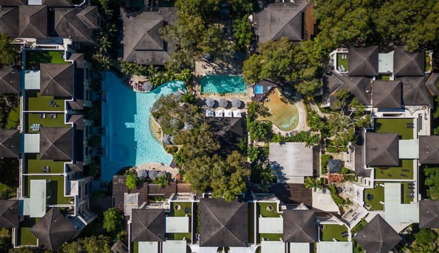 Belle Escapes 228-229 Luxury Beachfront Resort Pam Cove