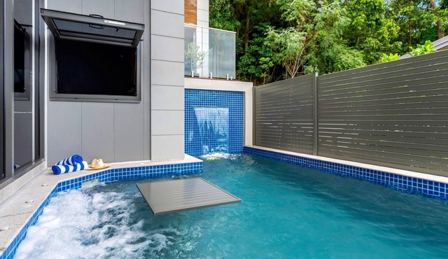 Belle Escapes Bluewater Breeze